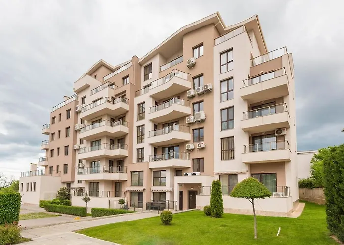 Апартамент One Bedroom In Amelia Kabakum