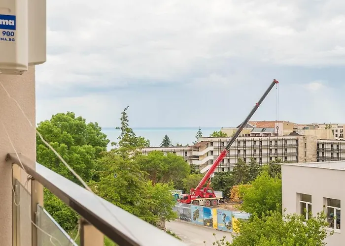 Апартамент One Bedroom In Amelia Kabakum Варна